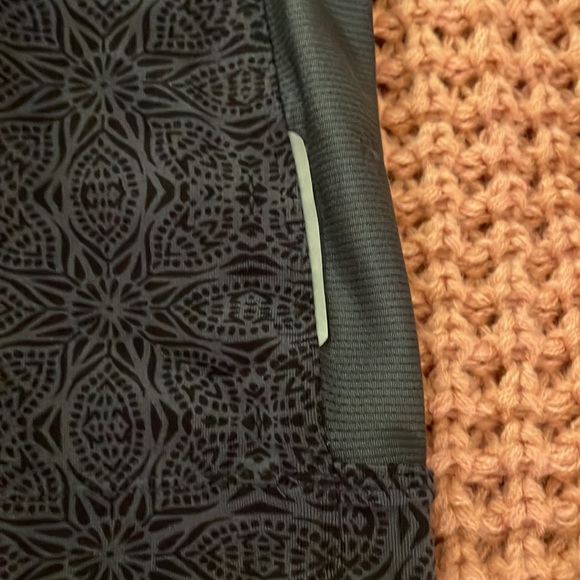 Ladies Athleta pants - Picture 3 of 7